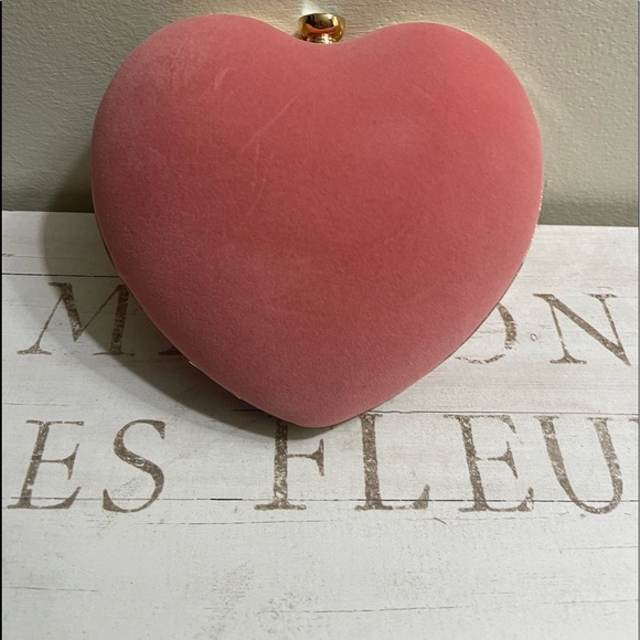 Pink Heart shaped Purse handbag - Picture 9 of 16